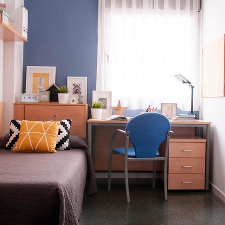 Apartmán Residencia Resa Tomas Alfaro Fournier Vitoria-Gasteiz Exteriér fotografie