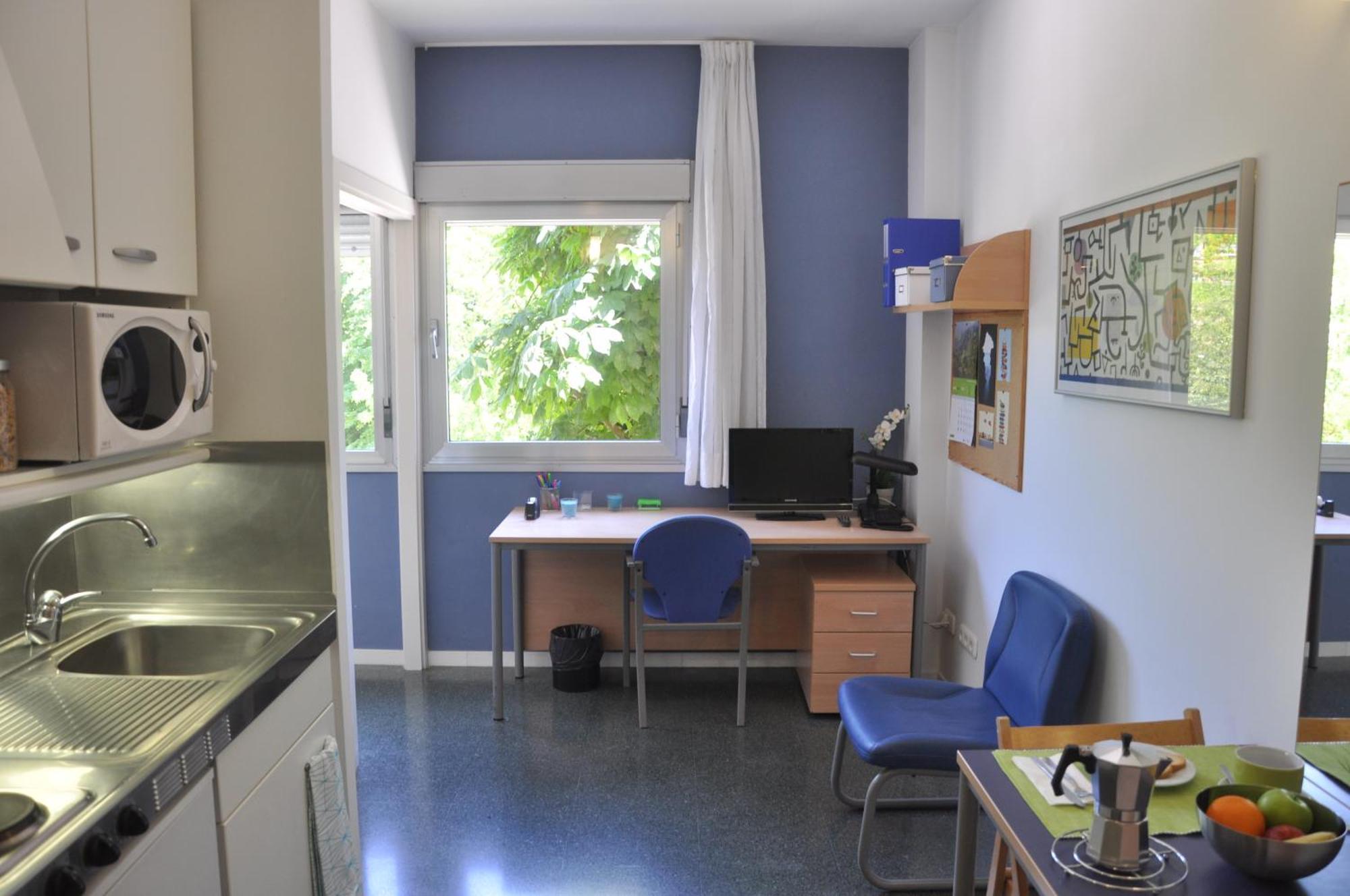 Apartmán Residencia Resa Tomas Alfaro Fournier Vitoria-Gasteiz Exteriér fotografie