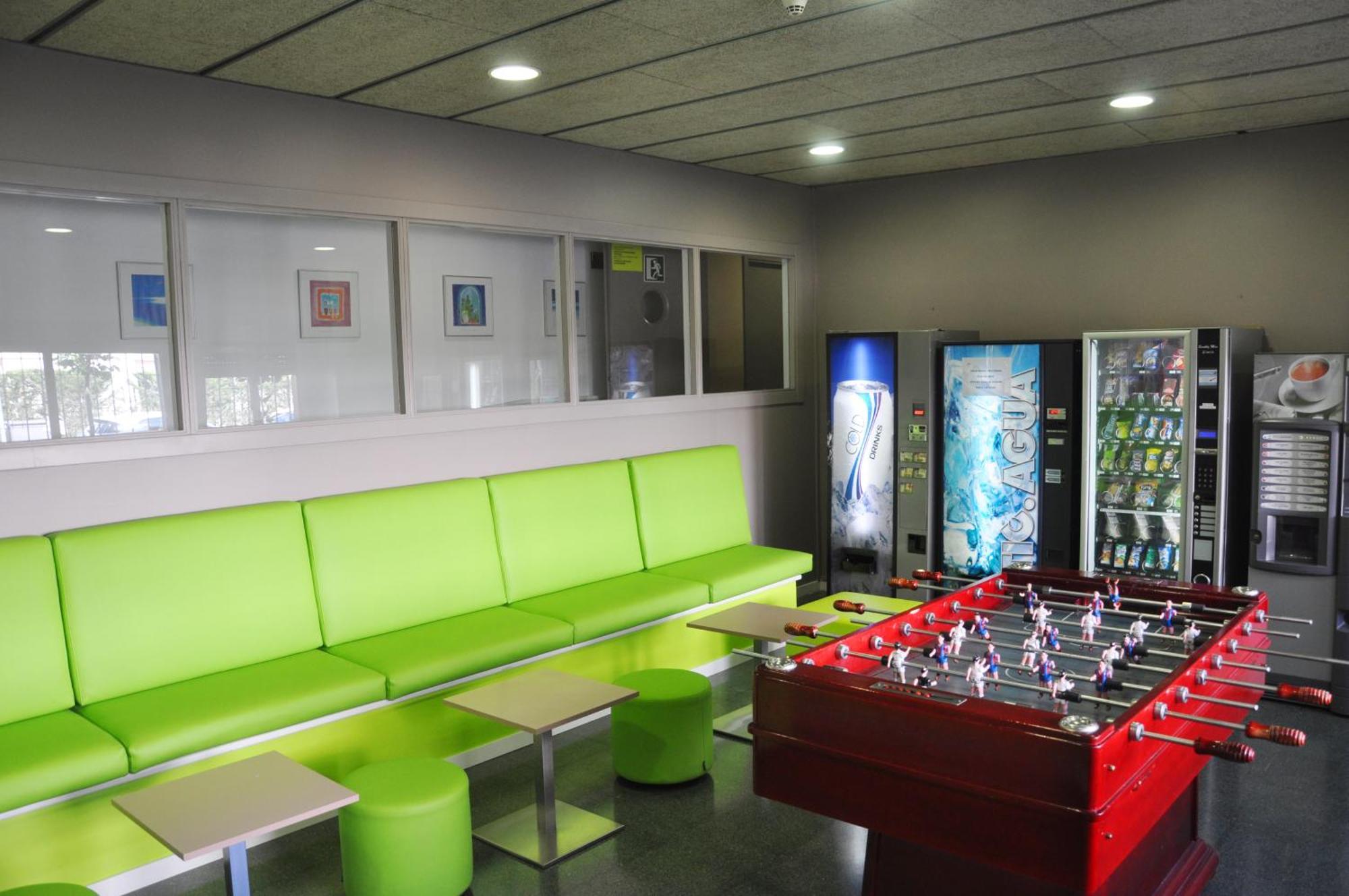Apartmán Residencia Resa Tomas Alfaro Fournier Vitoria-Gasteiz Exteriér fotografie