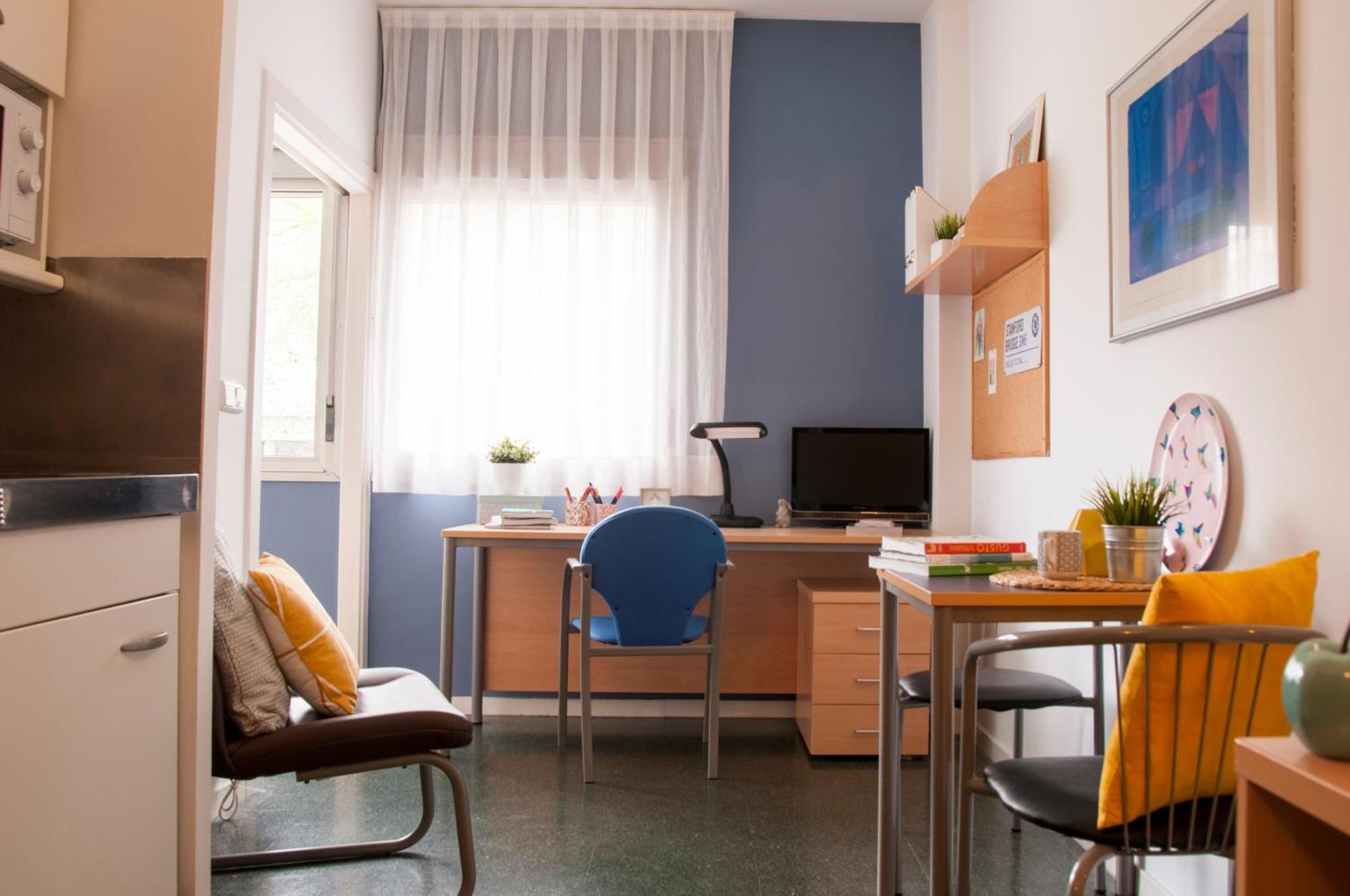 Apartmán Residencia Resa Tomas Alfaro Fournier Vitoria-Gasteiz Exteriér fotografie