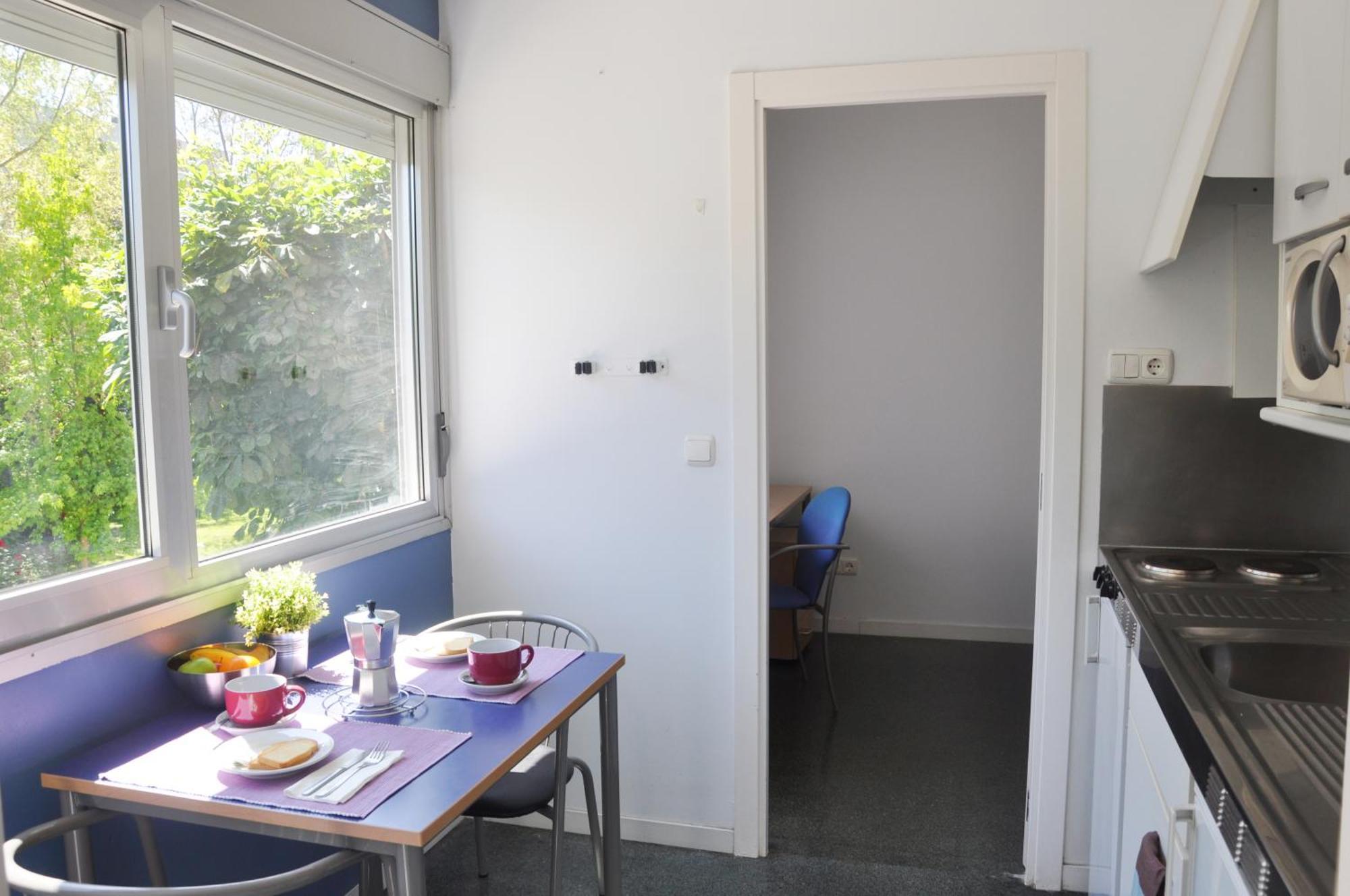 Apartmán Residencia Resa Tomas Alfaro Fournier Vitoria-Gasteiz Exteriér fotografie